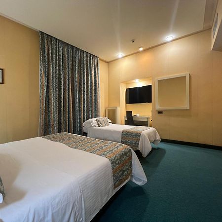 Hotel Patria Rome Bagian luar foto