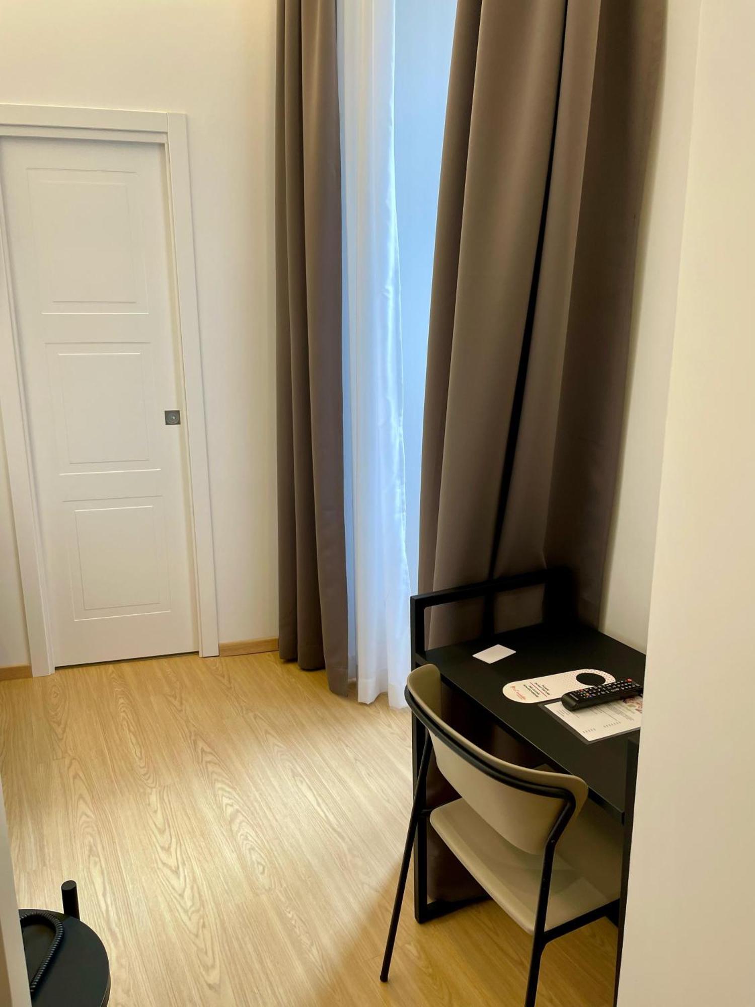Hotel Patria Rome Bagian luar foto