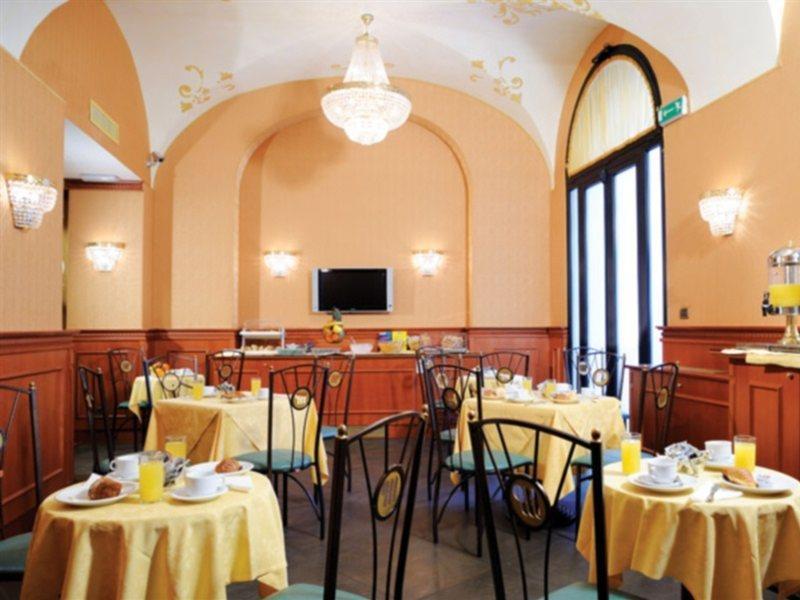 Hotel Patria Rome Bagian luar foto
