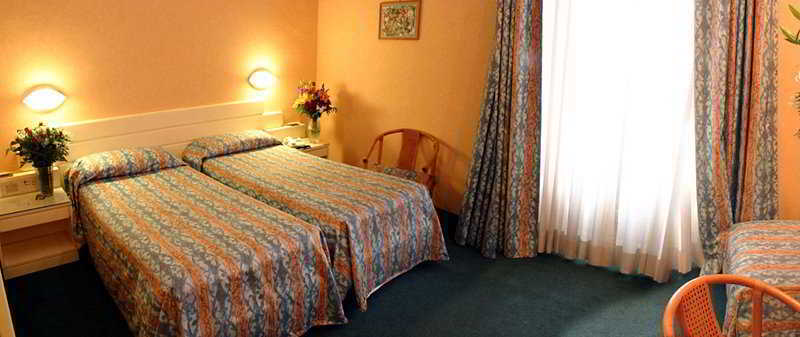 Hotel Patria Rome Bagian luar foto